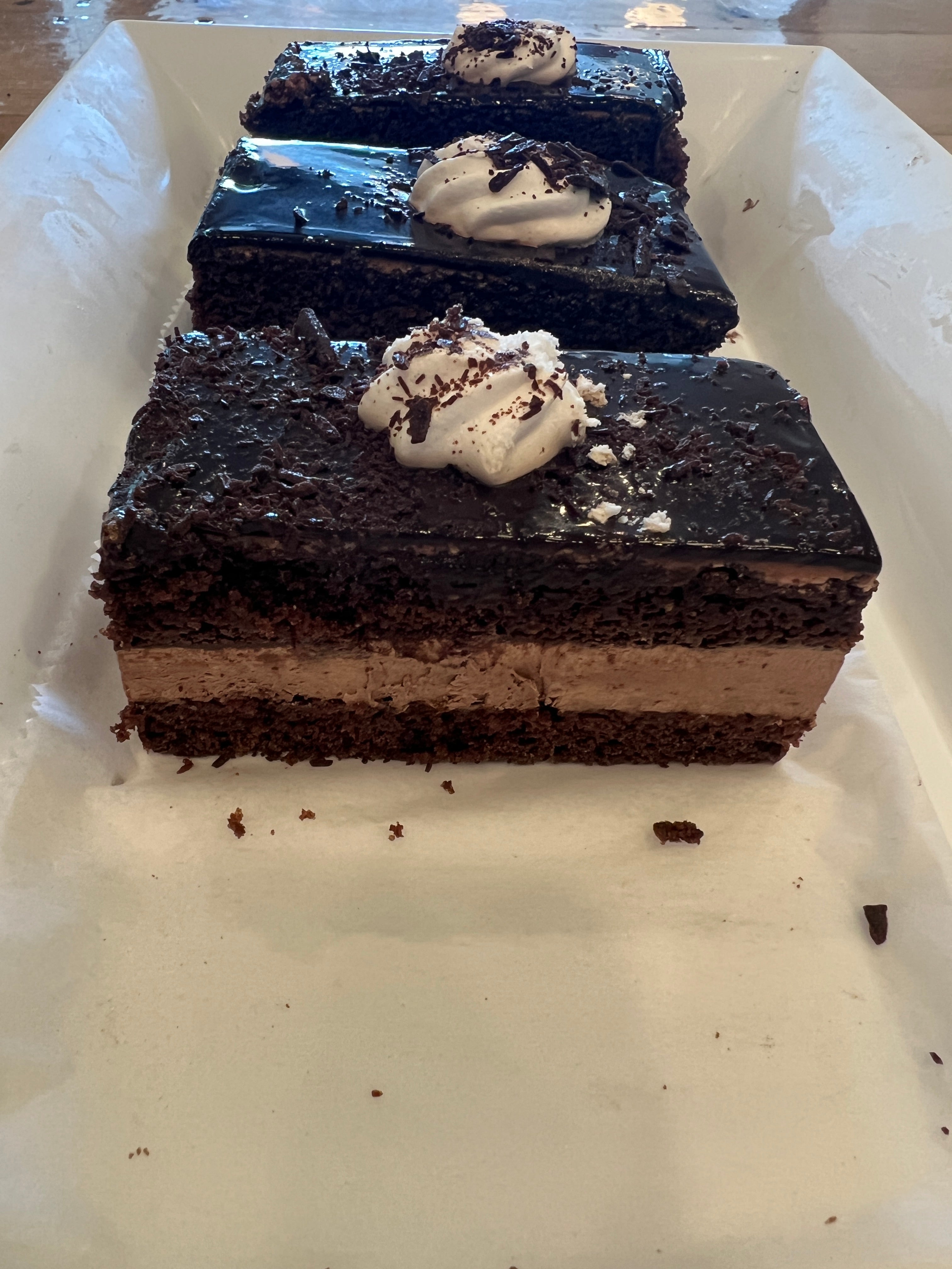 CHOCOLATE MOUSSE CAKE BAR
