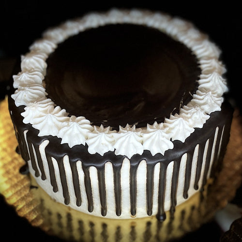 SHADOW CAKE