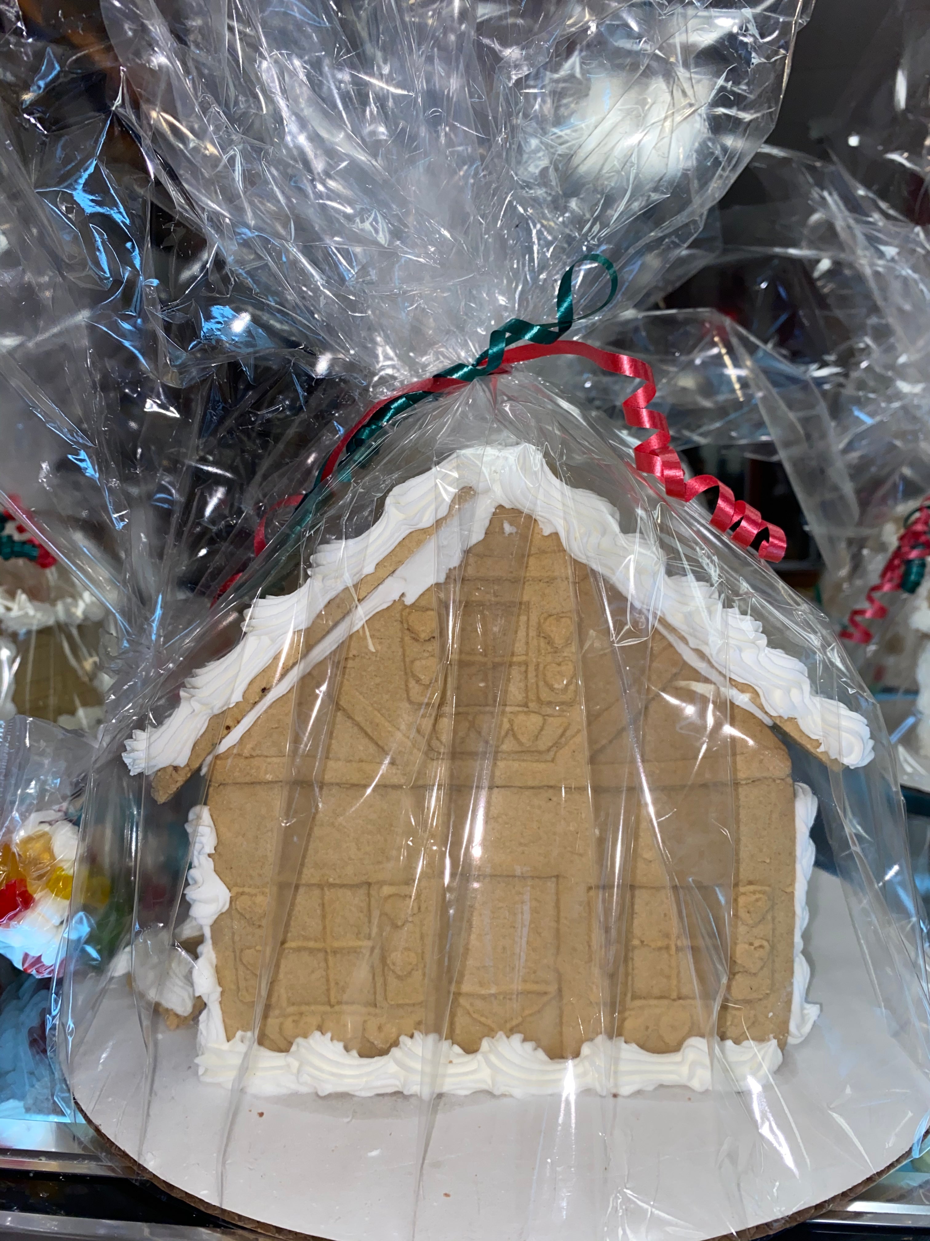 GINGERBREAD HOUSE